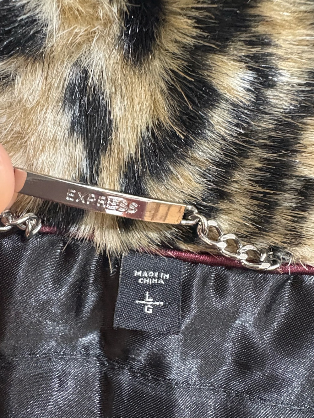 Express Leopard-Print Faux Fur Short Jacket in Cream and Black - Picture 3 of 7